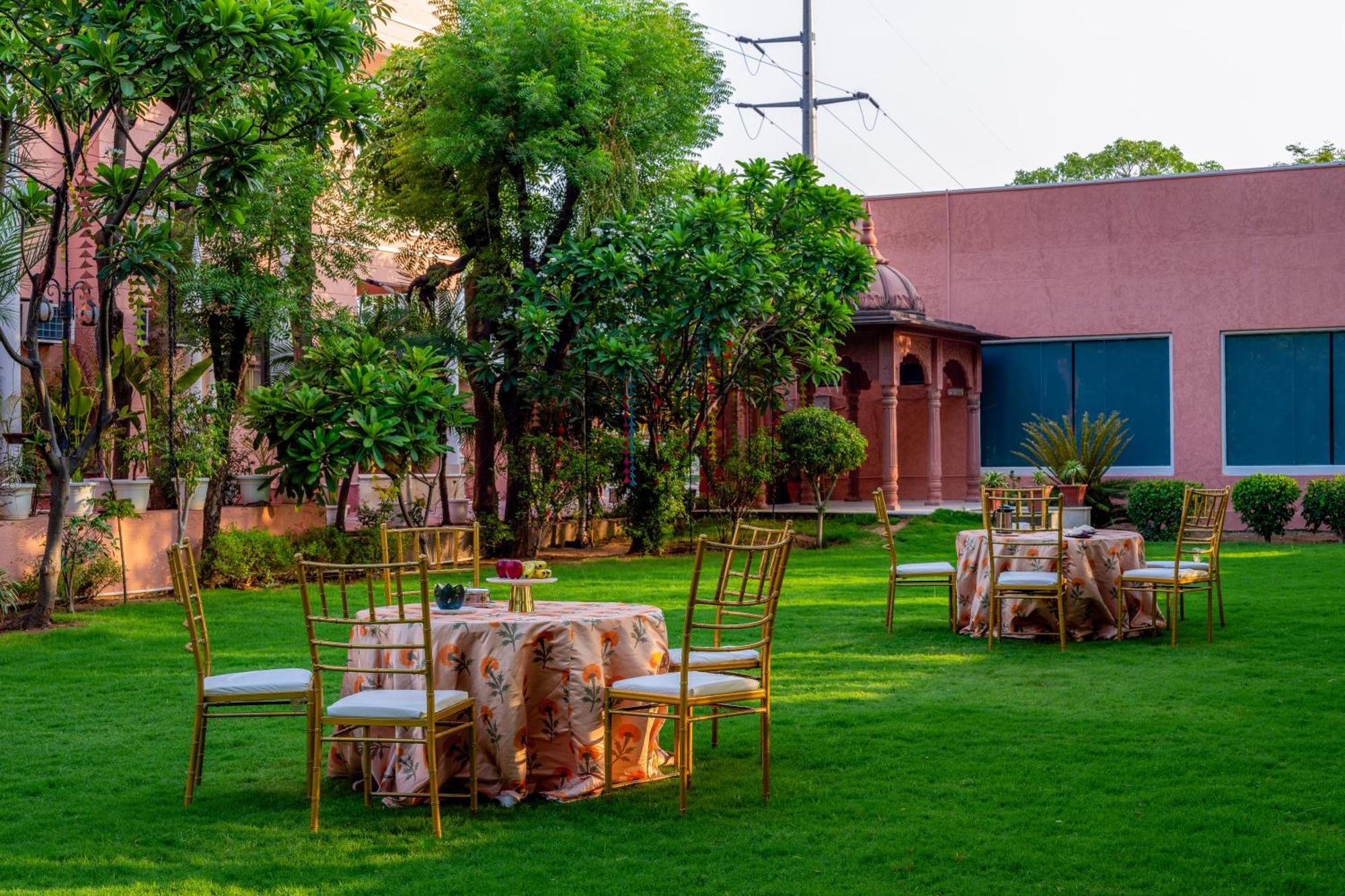 Nine Palms Villa Jaipur Buitenkant foto